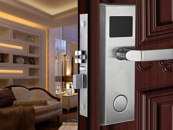 罗定24小时上门开锁公司