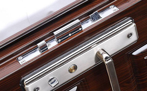 罗定24小时上门开锁公司